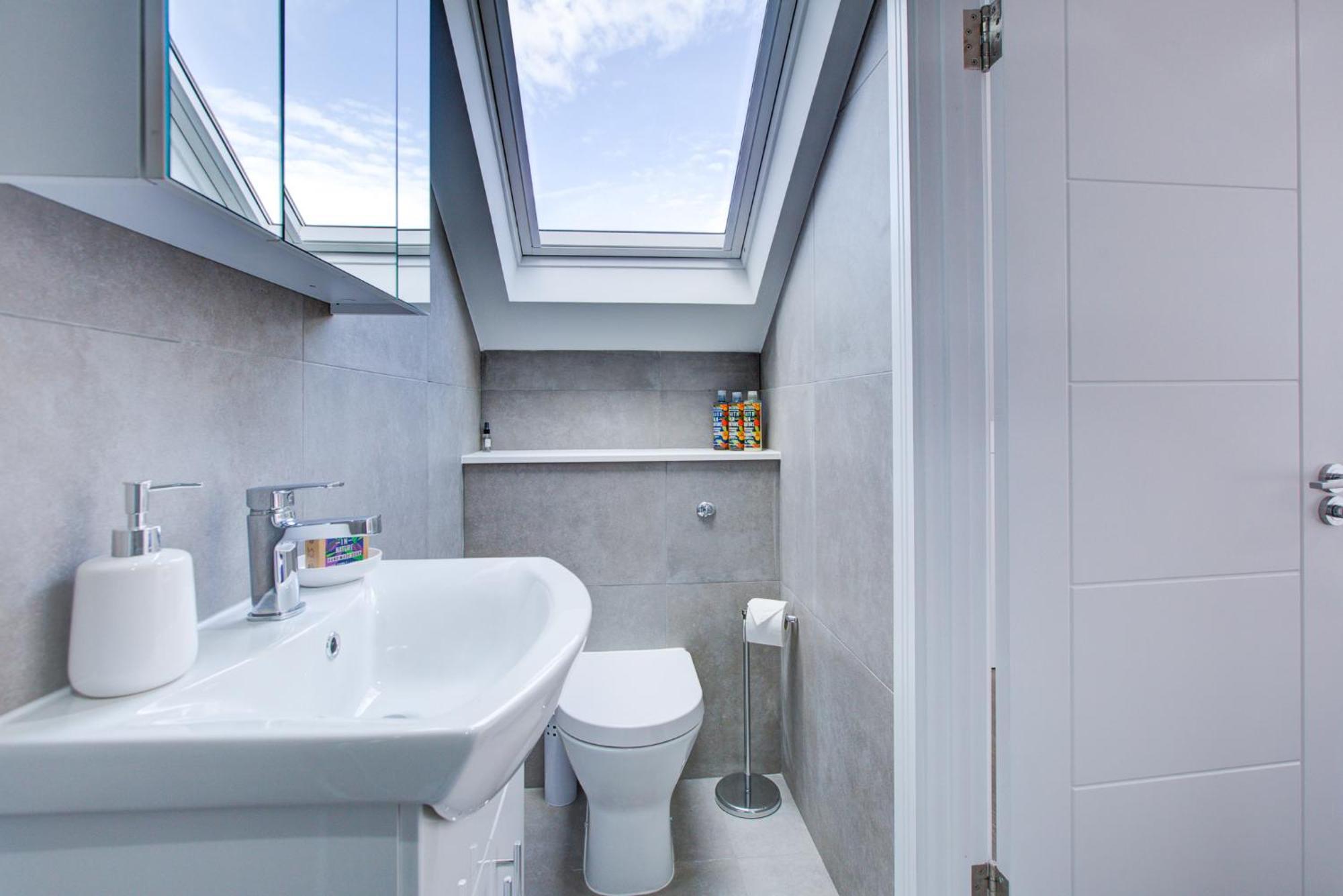 Hybrid Resi - London, Wandsworth Close To Clapham London
