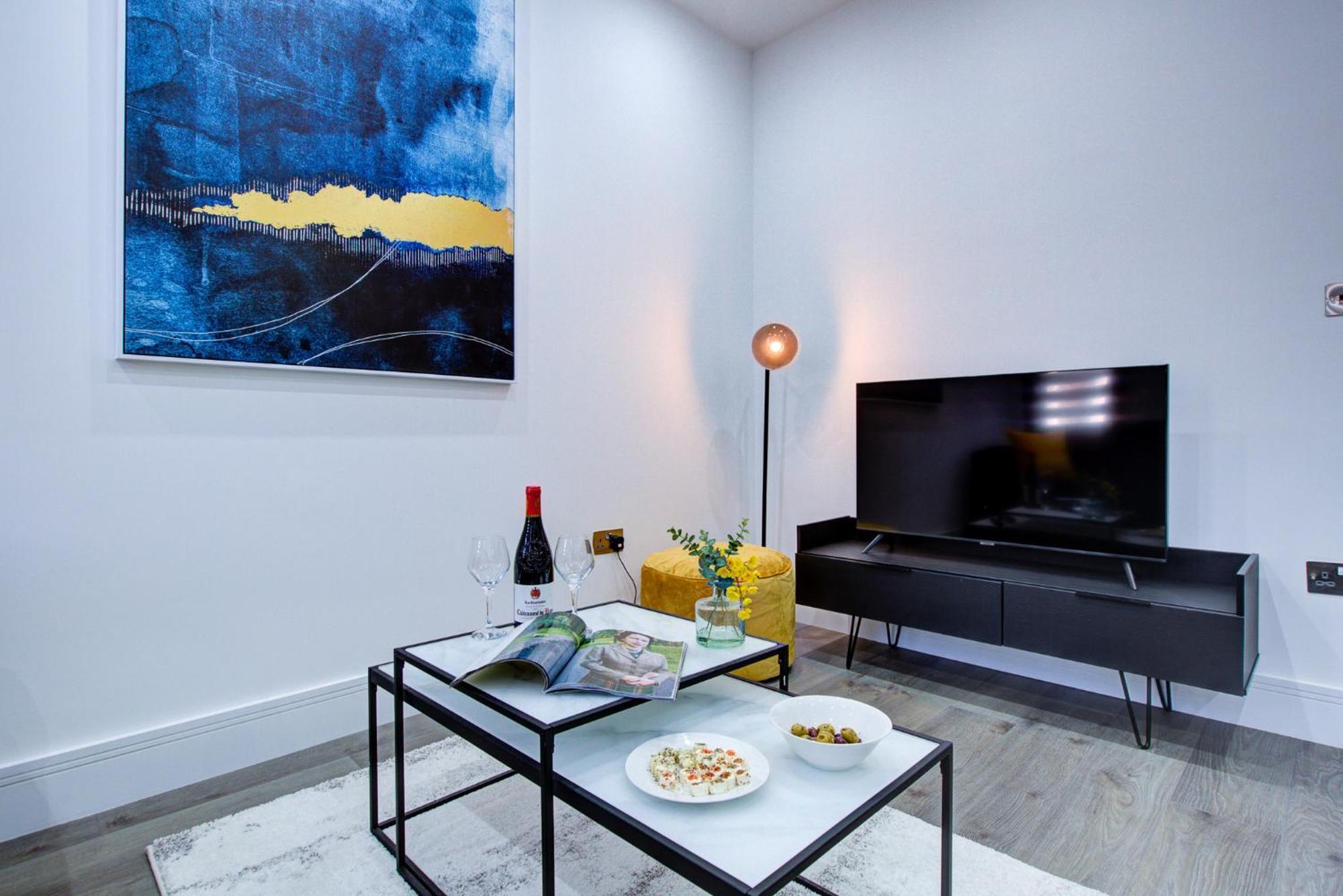 Hybrid Resi - London, Wandsworth Close To Clapham Apartment *